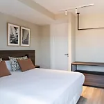 Plaza Center Apartment