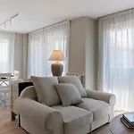 Plaza Center Apartment Suances