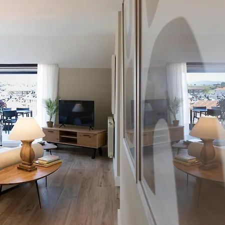 Plaza Center Apartment