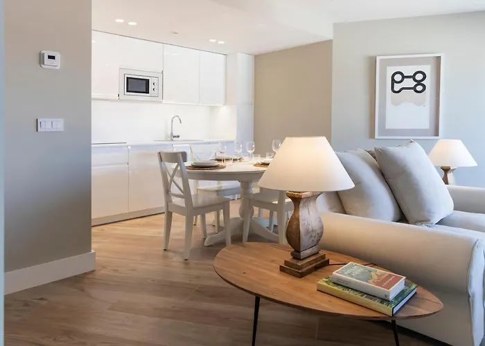 Apartment Plaza Center