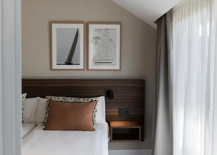 Plaza Center Suances