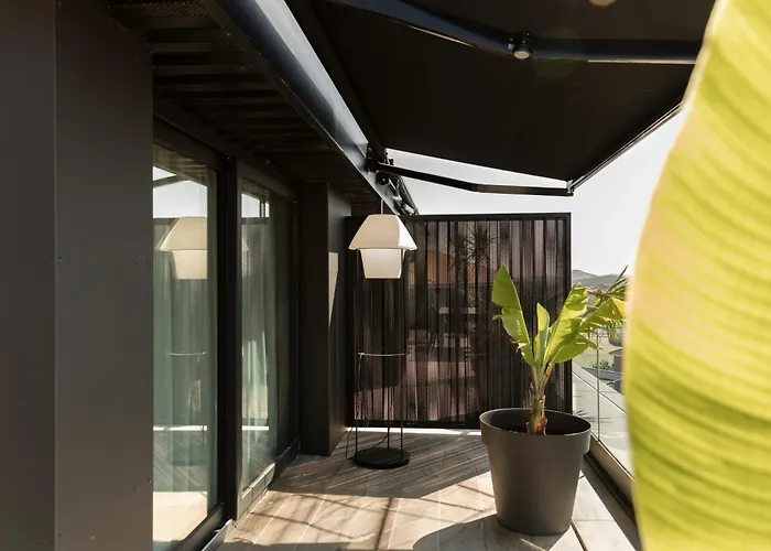 Plaza Center Apartment