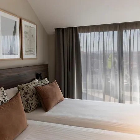 Plaza Center Suances