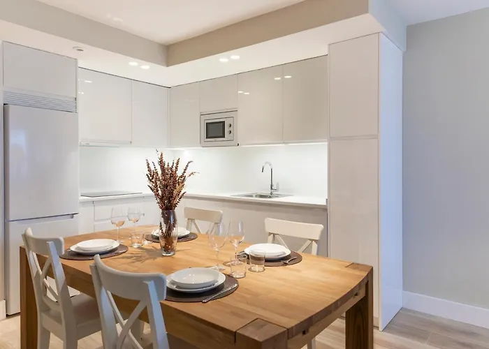 Plaza Center 아파트 *