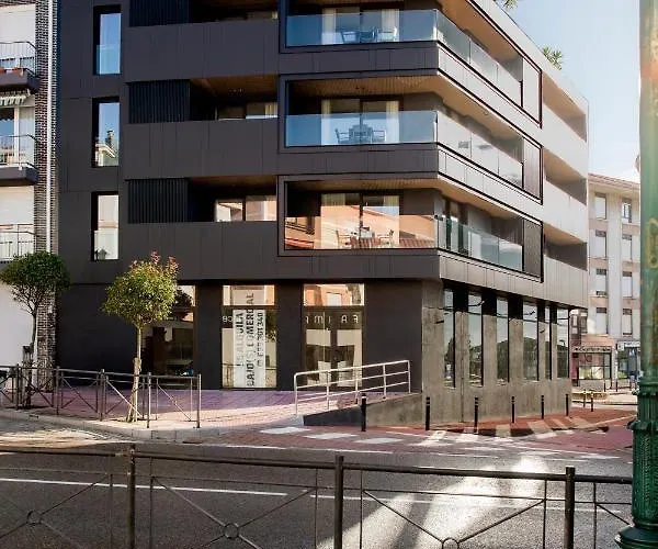 Plaza Center 수안세스